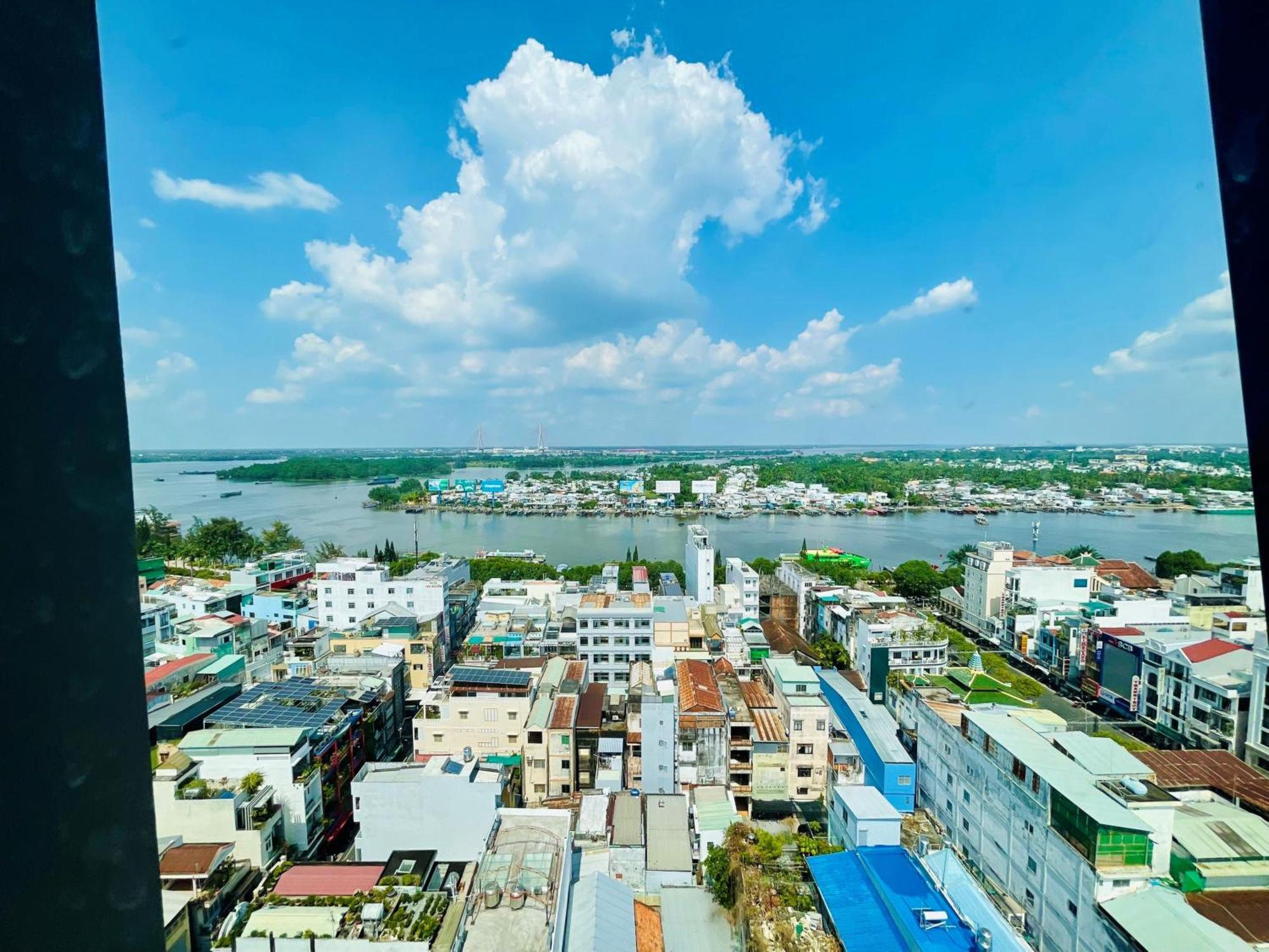 Wink Hotel Can Tho Ninh Kieu Wharf - 24Hrs Stay & Rooftop Pool Bar מראה חיצוני תמונה